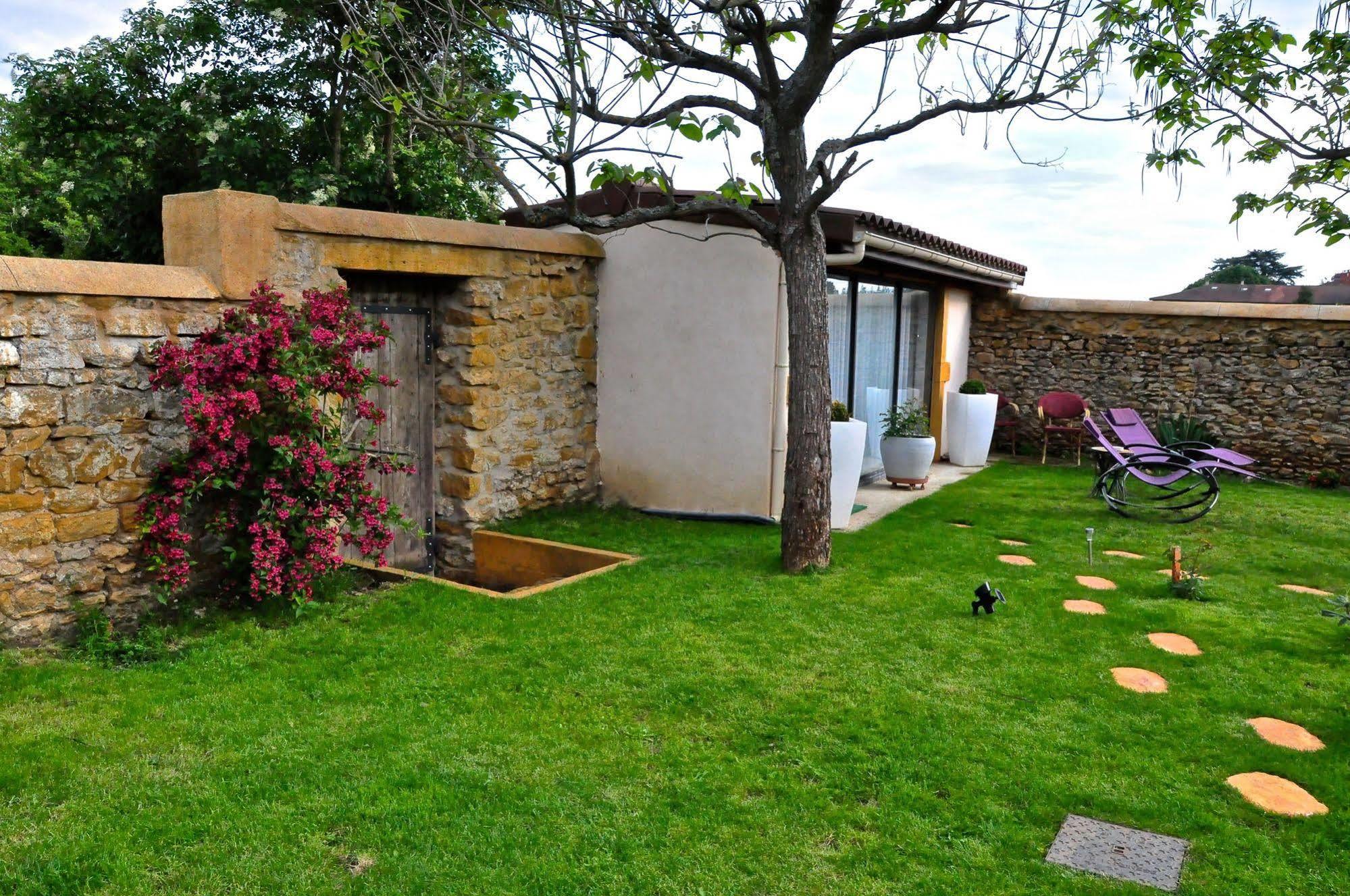 Le Clos Du Cher En Beaujolais Saint-Germain-Nuelles Екстер'єр фото